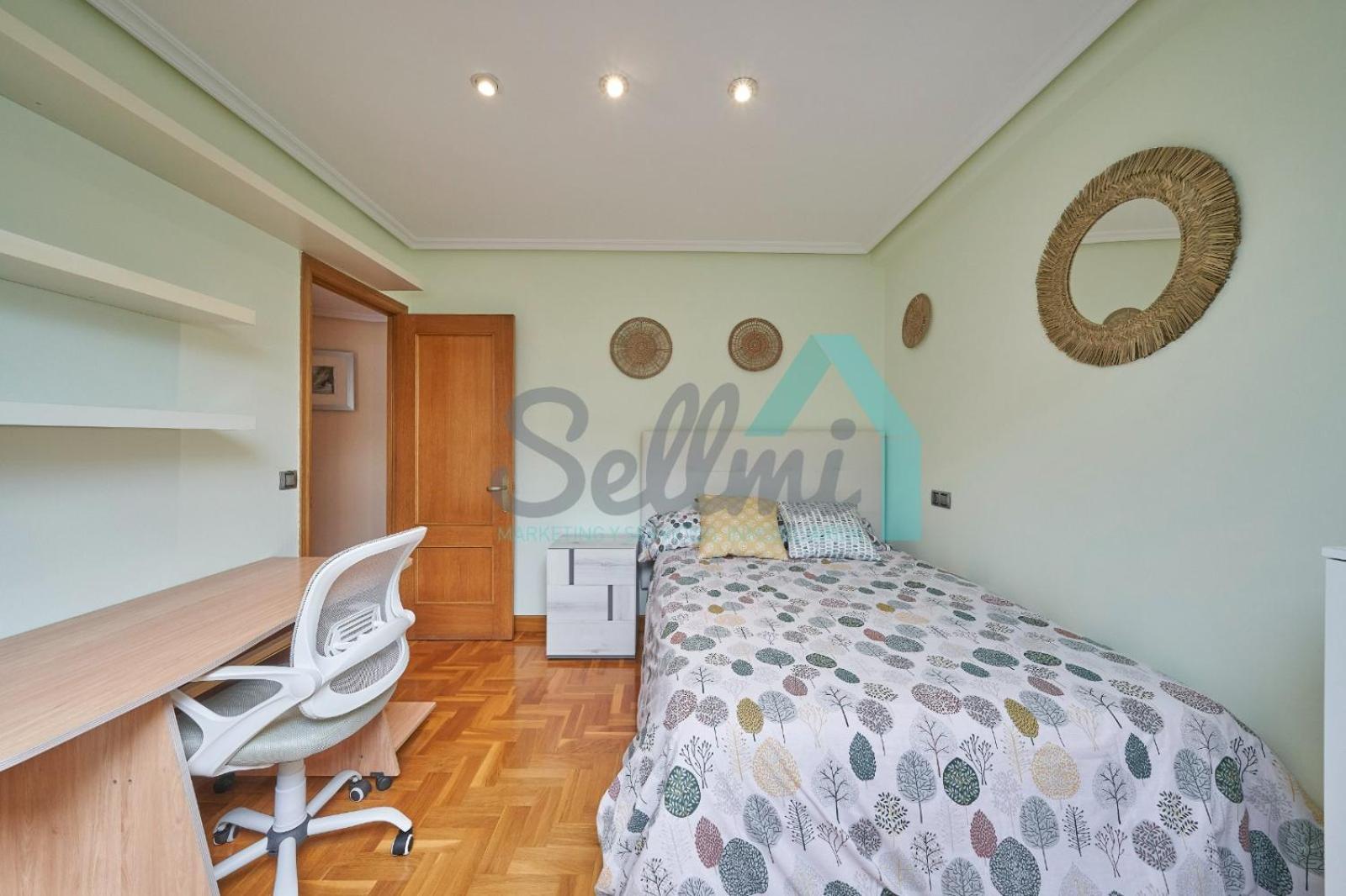 Apartament Atico Salesas Oviedo Zewnętrze zdjęcie