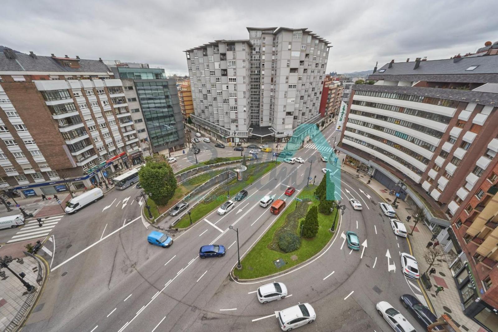 Apartament Atico Salesas Oviedo Zewnętrze zdjęcie